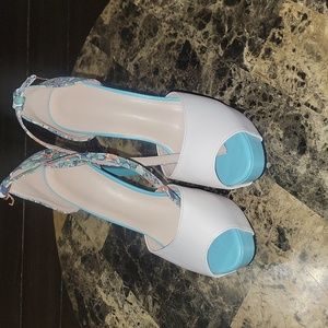 Floral Turqouise & Beige Heels